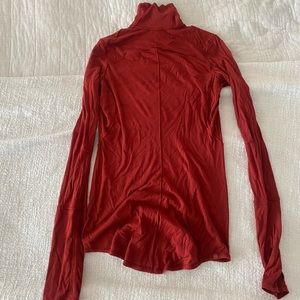 Lululemon long sleeve turtleneck top size 6